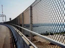 wide chicken wire