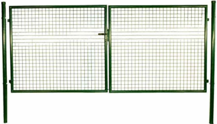 putting chicken wire under fence