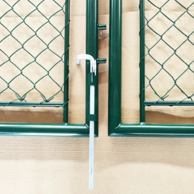 solid security fencing